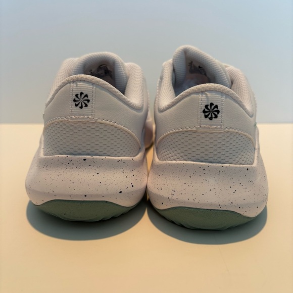 Women’s Nike Legend Essential 3 Next Nature Shoes Size 8 New MSRP $80 - Picture 5 of 7